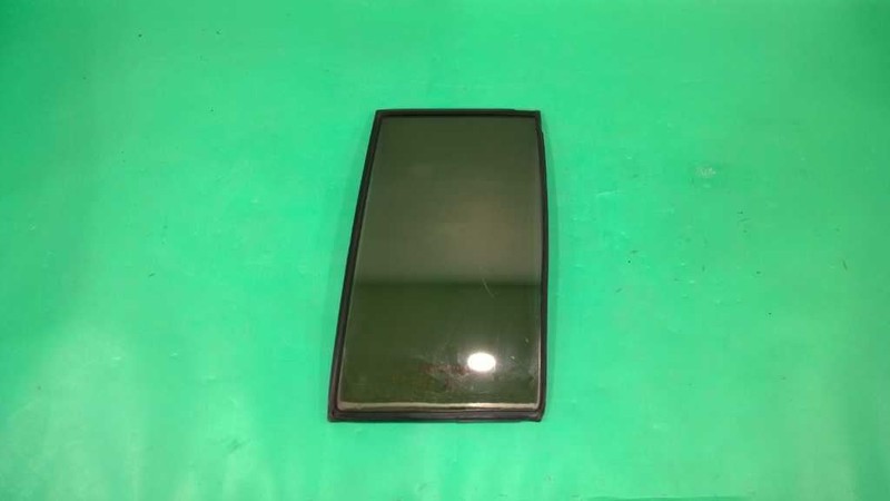92 93 94 95 96 97 TROOPER SLX PASSENGER RIGHT REAR VENT GLASS OEM 3252-48