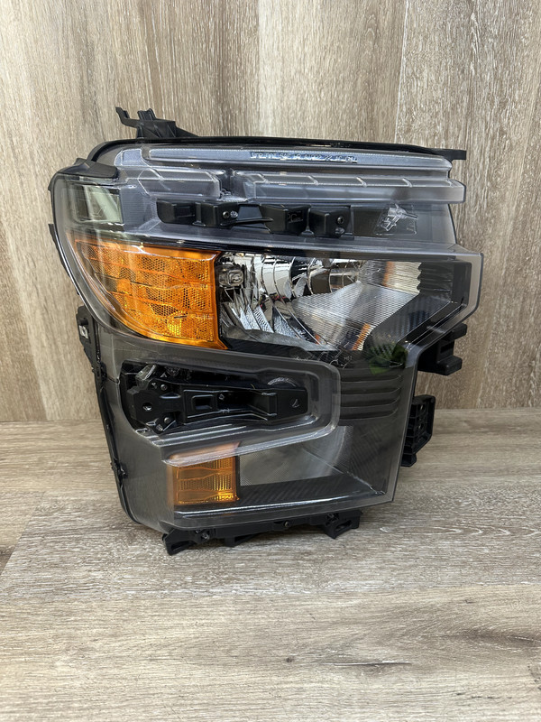 2022-23 CHEVROLET SILVERADO 1500RIGHT SIDE RH HALOGEN HEADLIGHT 87828573