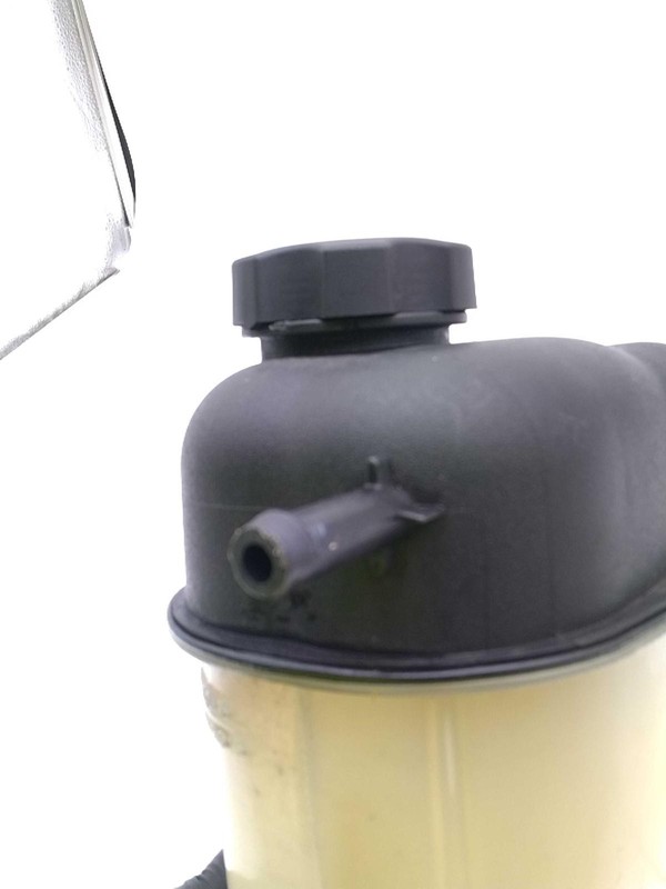 Used Engine Coolant Reservoir fits: 2012 Chevrolet Suburban 1500 6.0 Grade B