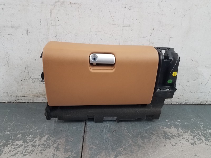 2008 Porsche Cayman S 987 Glove Box #3197 A4