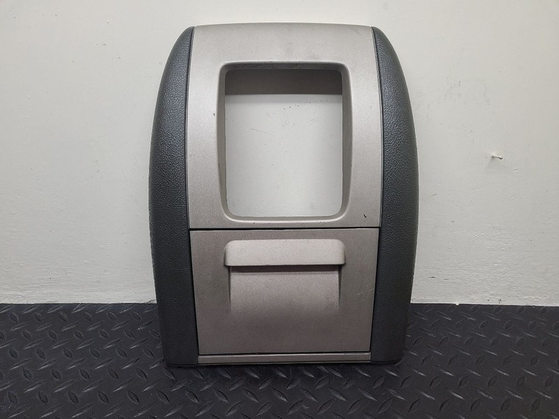 05-06 Lincoln Navigator Rear Floor Console Trim Panel Gray OEM 5L7Z78045E24AAA