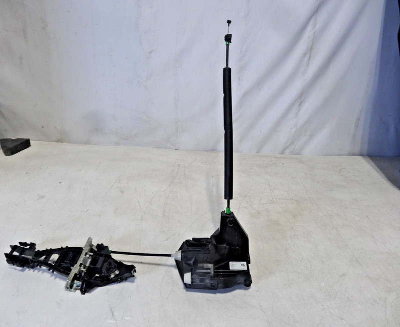2022 Landrover Defender 110 Rear Right Passenger Side Door Lock with Actuator
