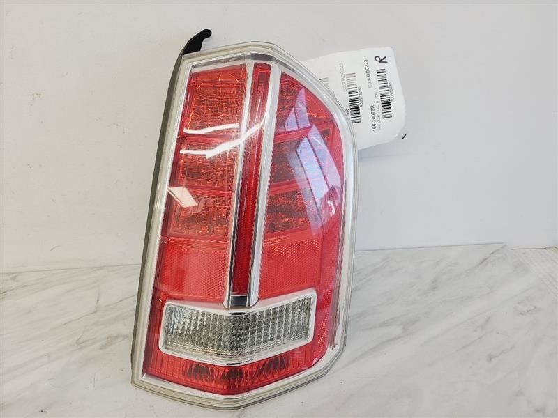 Passenger Tail Light Without Smoked Lens Chrome Trim Fits 13-14 300 573238