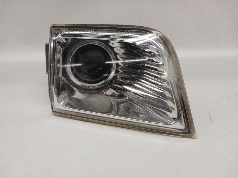 03-'05 TOYOTA 4 RUNNER Left driver fog light OEM Grade A!
