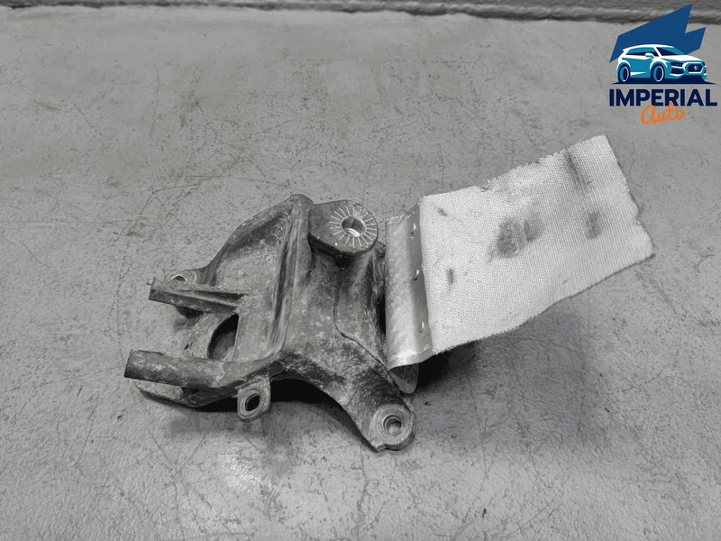 AUDI Q7 2017-2019 3.0L ENGINE RIGHT SIDE FRAME MOUNT SUPPORT BRACKET OEM