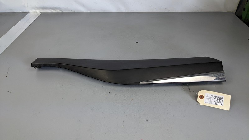 Front Right Door Lower Molding 2020 Nissan Murano 80870-9UA0A 2017 2018 - 2022