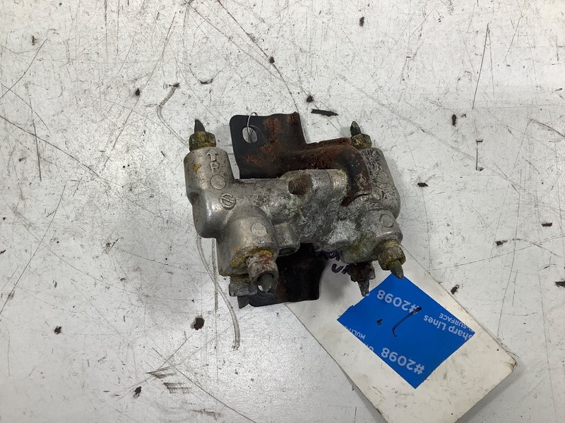88-91 Honda Civic Proportioning valve OEM