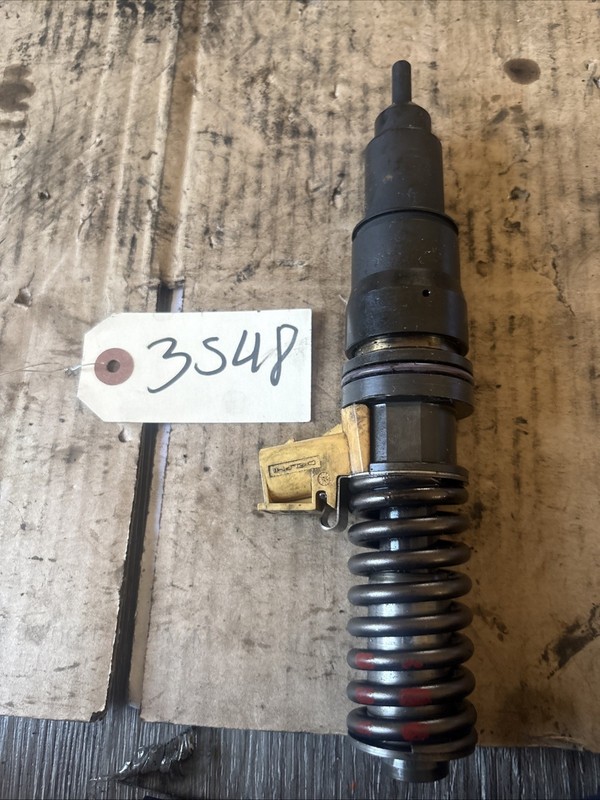 Volvo D13 Fuel Injector 22027808