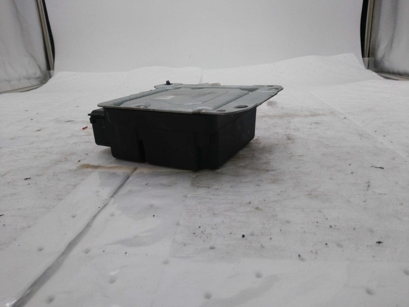 Used Air Bag Module fits: 2013 Ford Fusion Air Bag thru 07/13/14 Grade A