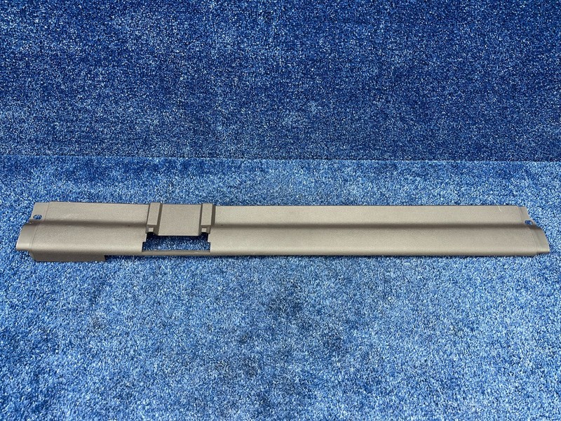 2014-2018 GMC SIERRA 1500 REAR BACK WINDOW GLASS CENTER TRIM COVER OEM