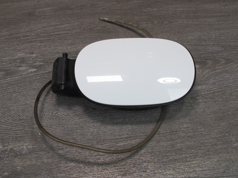 2011-2018 PORSCHE CAYENNE 958 FUEL TANK FILLER DOOR LID COVER W HOUSING