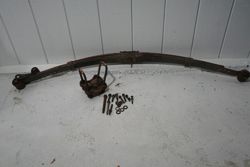03 04 05 06 GMC YUKON REAR LEAF SPRING LEAFSPRING w/ HARDWARE OEM