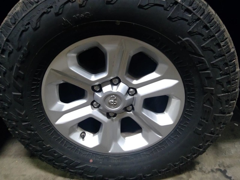 Rim Wheel 17x7 Alloy 6 Solid Spoke Fits 14-24 4 RUNNER 1759405