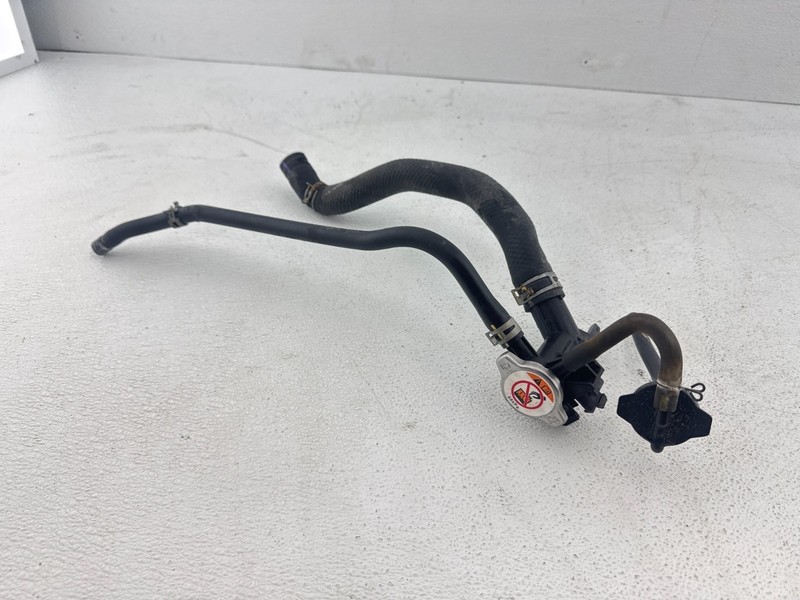 2022 TOYOTA COROLLA HATCHBACK PRIME COOLANT RESERVOIRPIPE & RADIATOR CAP OEM