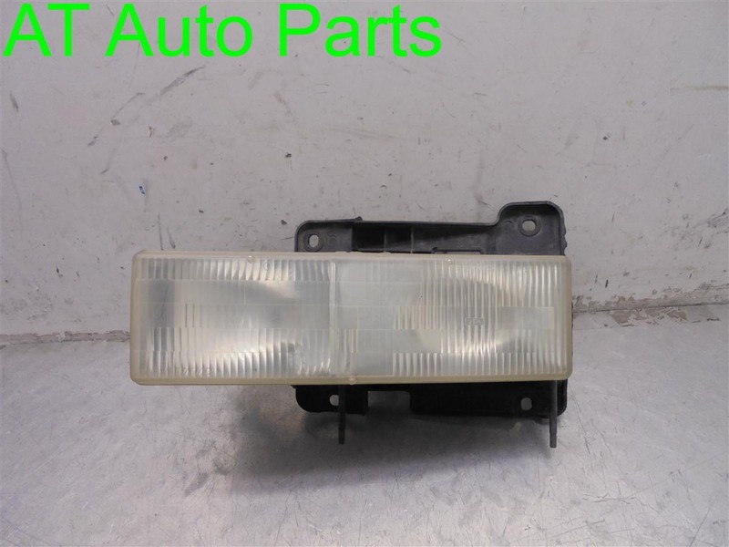 90-99 CHEVROLET C1500 2500 3500 PASSENGER RIGHT HEADLIGHT ASSEMBLY OEM 15602614