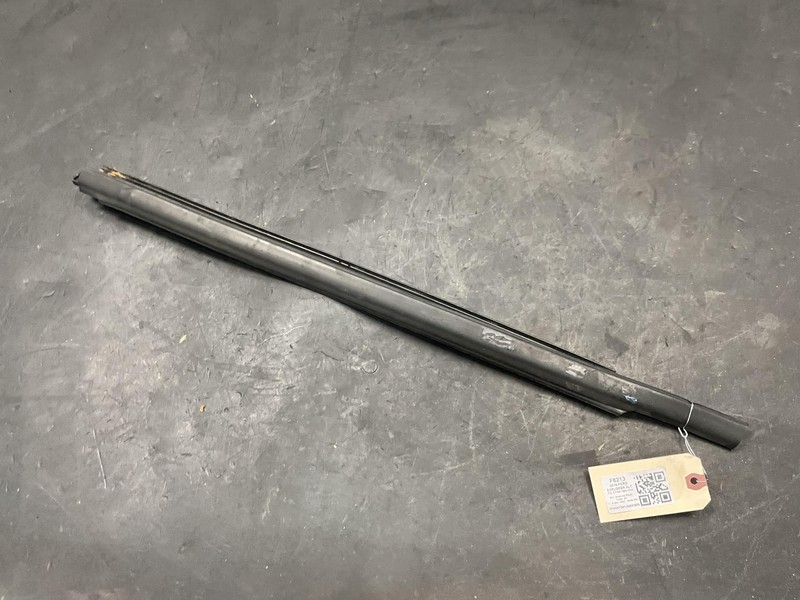 Rear Left Door Window Belt Molding 2018 Ford Explorer BB5Z-7825597-B 2011-2019 X