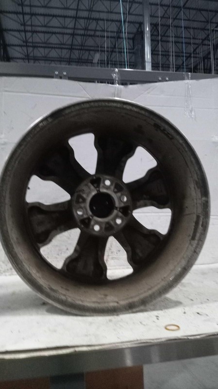 Used Wheel fits: 2019 Nissan Titan 20x8 alloy 6 spoke chrome Grade C