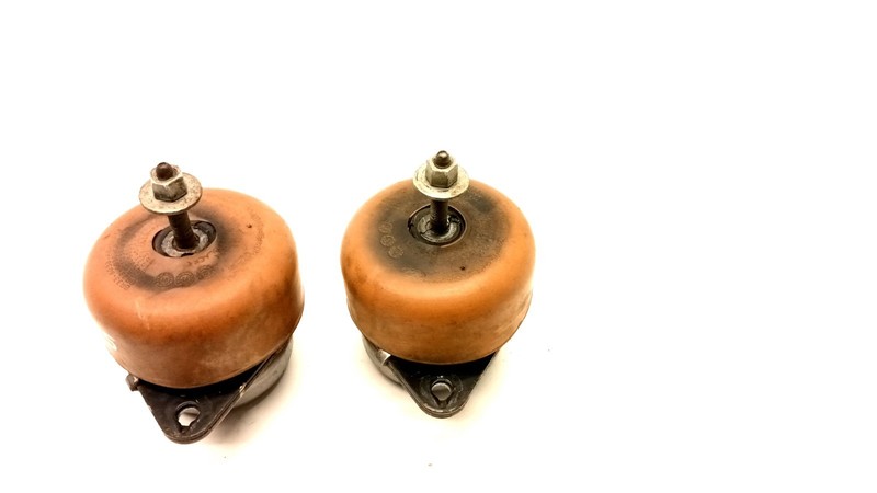 32K 15-23 Ford Mustang GT 5.0L Right Left Engine Support Mount Insulator OEM