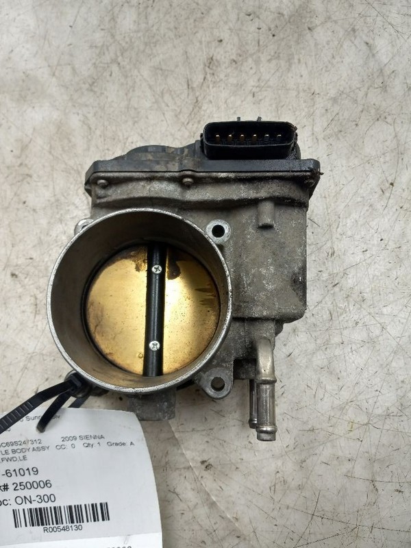 07-16 TOYOTA SIENNA LE 3.5L THROTTLE BODY VALVE ASSEMBLY