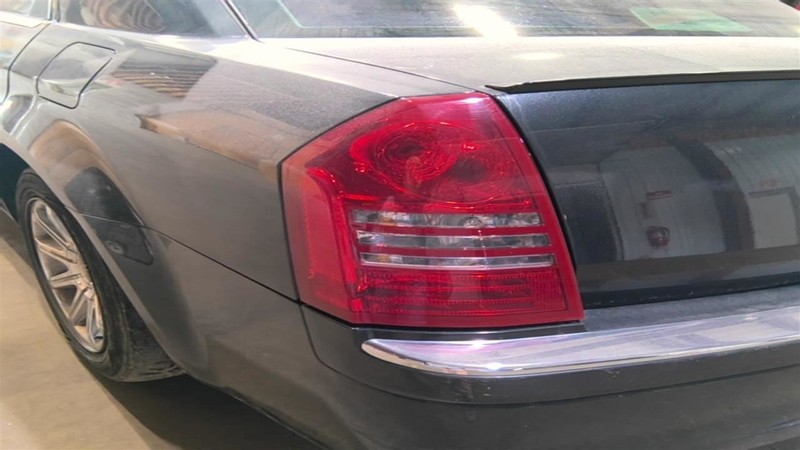 Driver Left Tail Light C Model Fits 05-07 300 3565253