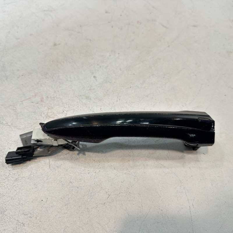 INFINITI Q50 FRONT LEFT DRIVER SIDE EXTERIOR DOOR HANDLE 2016 - 2020 OEM