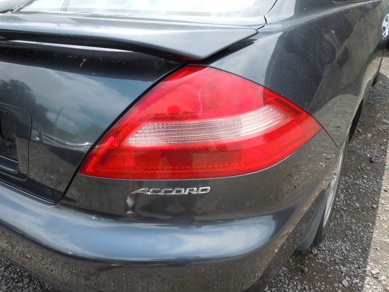 2003-2005 Honda Accord Coupe Quarter Panel Mounted Tail Light Passenger Right