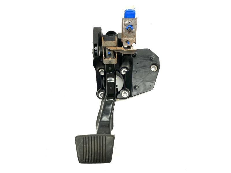 Brake Pedal 04581694AC Fits 2015-2017 Chrysler 200 81424