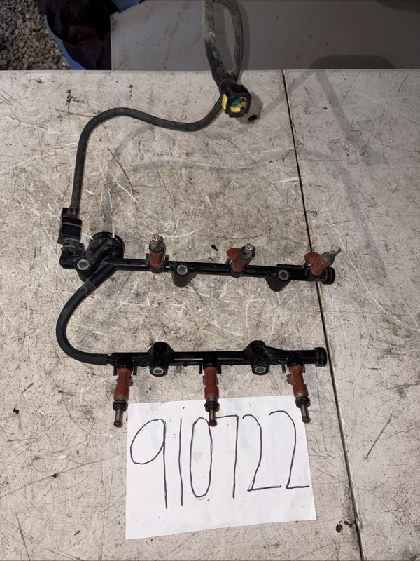 07-09 Lexus RX350 07 - 11 TOYOTA CAMRY FUEL RAIL W/ INJECTOR 3.5L2GRFE