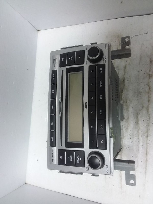 Radio Receiver AM FM Stereo CD MP3 Fits 07-08 SANTA FE 28066226