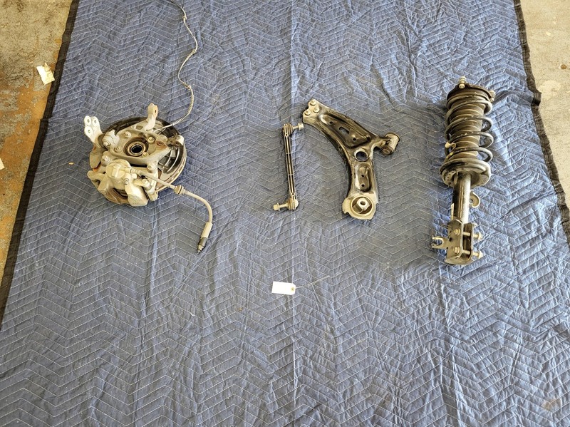 2019-2022 Jeep Renegade Left Driver Front Suspension Knee FWD 40k OEM 521391880