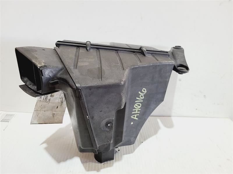 Air Cleaner 3.0L 6 Cylinder Fits 07-13 BMW 328i 560409