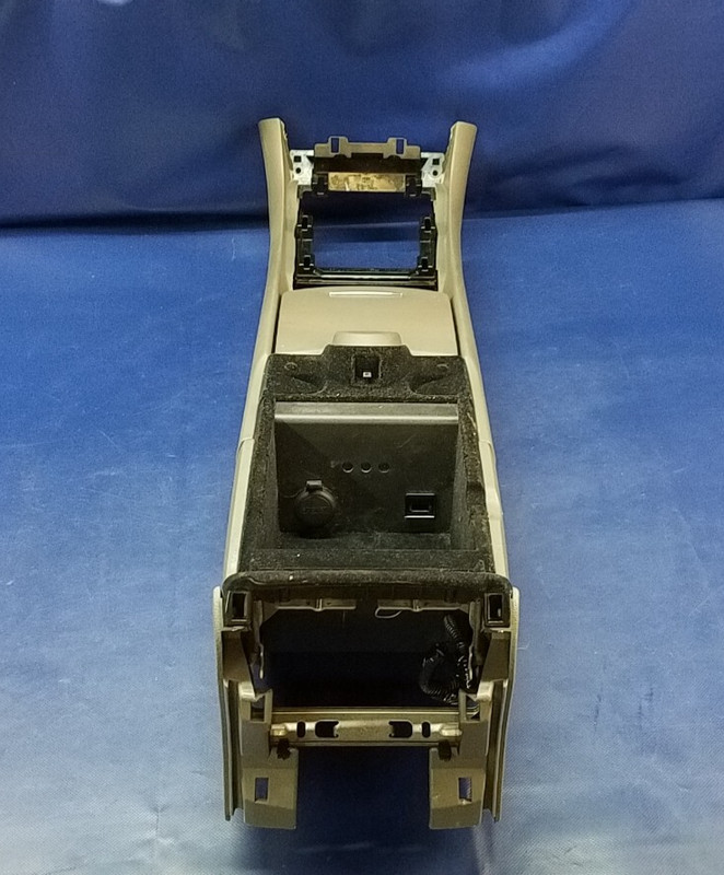 12 - 15 INFINITI G37 Q60 Q40 CENTER CONSOLE STORAGE COMPARTMENT ASSEMBLY # 75131