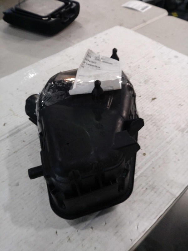 2016 Jeep Patriot Air Cleaner Assembly OEM Used 2.0L Blue 98K Miles