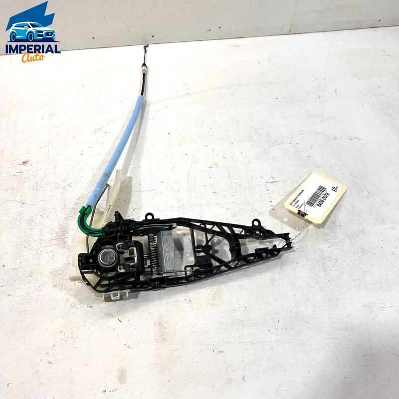 2016–2019 BMW X1 F48 xDrive FRONT LEFT DRIVER SIDE Exterior Door Handle Base OEM