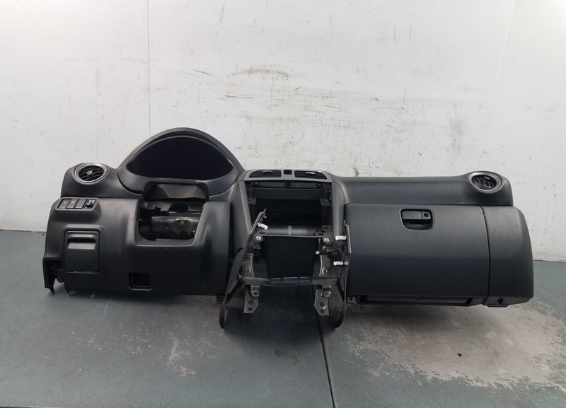 2005 04 05 Subaru WRX STi Dash Panel Assembly #1066 VV4