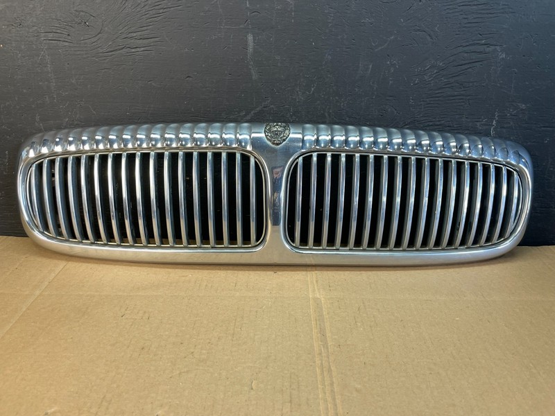 2002 to 2008 Jaguar X-Type Front Upper Grille Grill OEM AC2185DG