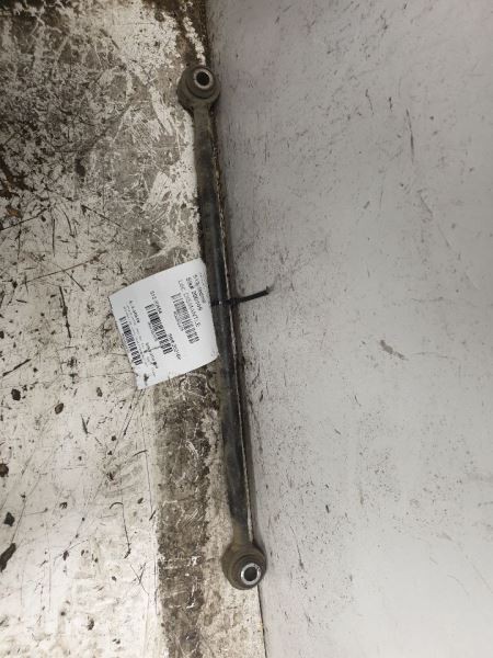 97-01 LEXUS ES300 FWD AT PASSENGER SIDE REAR LOWER CONTROL LOCAITNG ARM