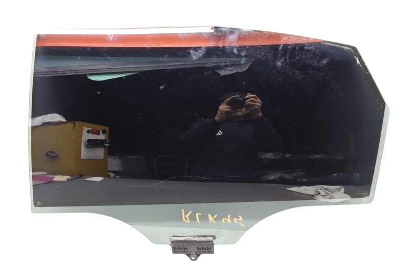 15-16 Hyundai Genesis Rear Left Driver Side Door Window Auto Glass OEM