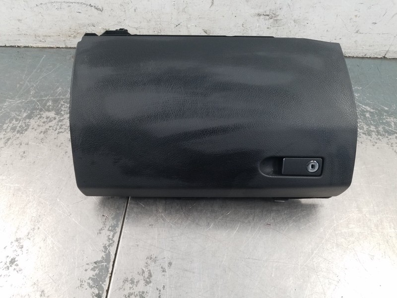 2016 Mercedes AMG E 63 S Glove Box #8042 G1