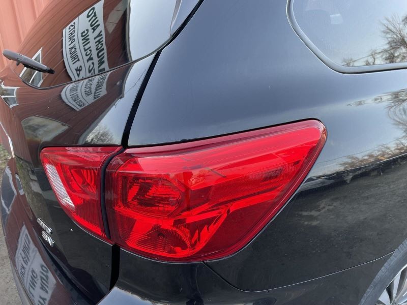 17-19 PATHFINDER RIGHT TAILLIGHT QUARTER PANEL MOUNTED 3.5L AWD 62K -SV- 38646