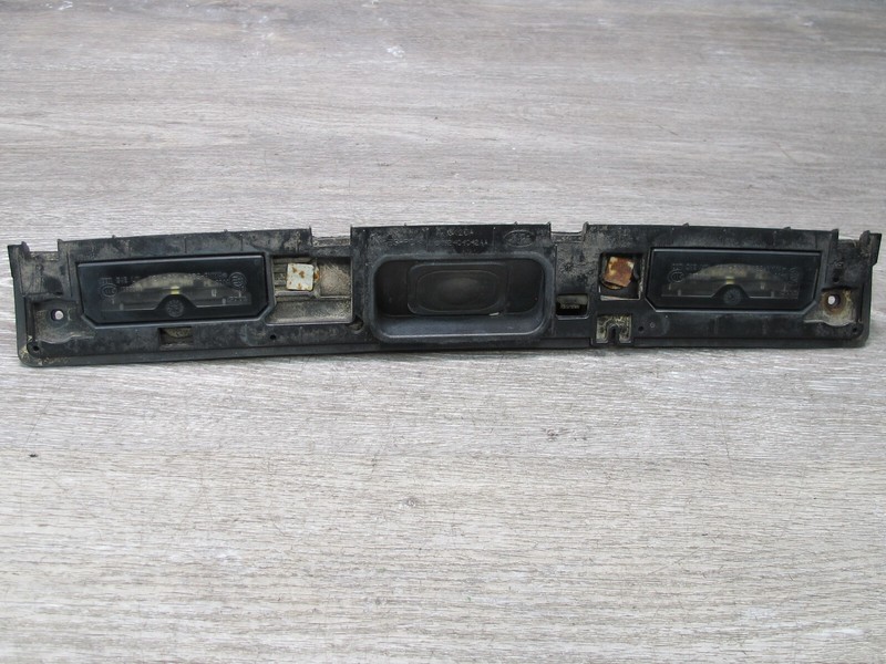 2013-2017 LAND RANGE ROVER L405 REAR TRUNK LIFTGATE LATCH HANDLE LICENSE LIGHTS