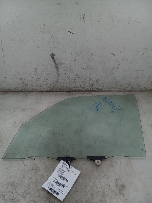 96 97 98 99 00 TOYOTA RAV 4 FRONT DRIVER LEFT DOOR GLASS