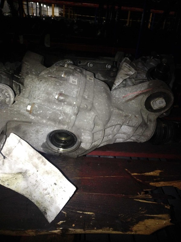 2013 AUDI Q7 3.0L 4WD Differential Carrier Assembly OEM 141K Miles
