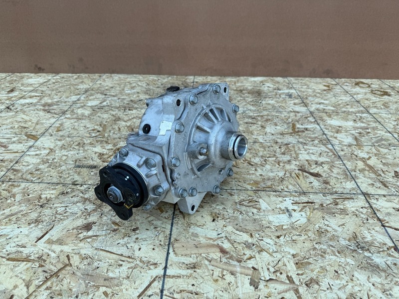 GENESIS GV80 2021-2023 OEM FRONT DIFFERENTIAL CARRIER ASSEMBLY AWD 2.5L