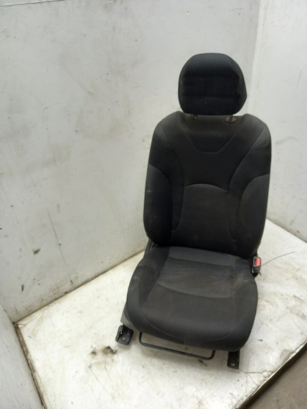 16 17 18 19 TOYOTA PRIUS L FRONT PASSENGER RIGHT SEAT BUCKET VIN FU