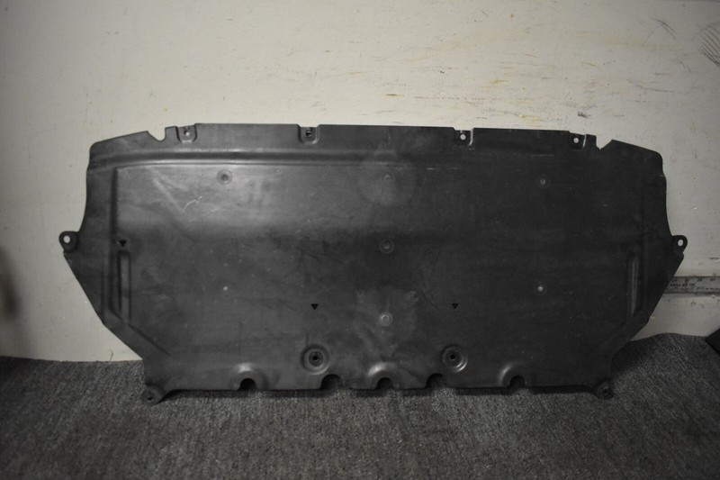 2019 BMW 530I ENGINE SPLASH GUARD UNDER BODY FACTORY OEM