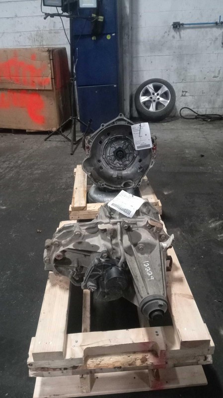 2011 Nissan Pathfinder Transfer Case Assembly OEM 179K Miles 4WD