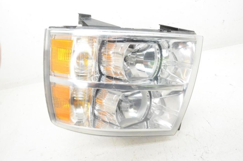 2007-2014 Silverado 2500 Pickup Driver Left Front Headlight *2 BROKEN TABS*