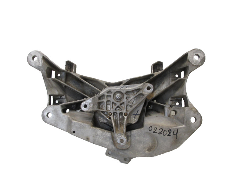 08-18 AUDI 8T A5 A4 S4 S5 QUATTRO AUTOMATIC TRANSMISSION MOUNT BRACKET OEM 02202