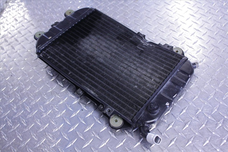 00 KAWASAKI VN 750 VULCAN RADIATOR COOLING COOLANT WATER WITH SENSOR VN750